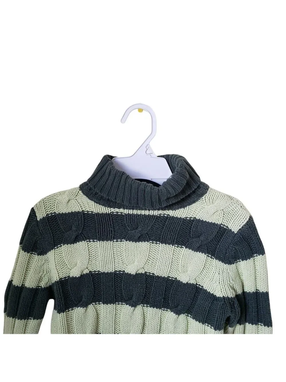 Girl's Green Striped ‎ Turtle Neck Knit Sweater Size Small (5/6)